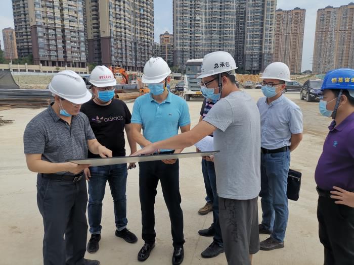 2.1調研現場(chǎng)。潘治昆 攝700.jpg