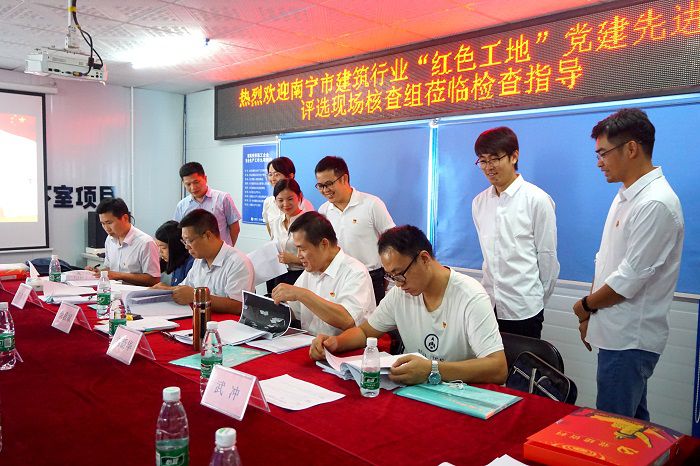 資料檢查。謝微旋 攝.JPG