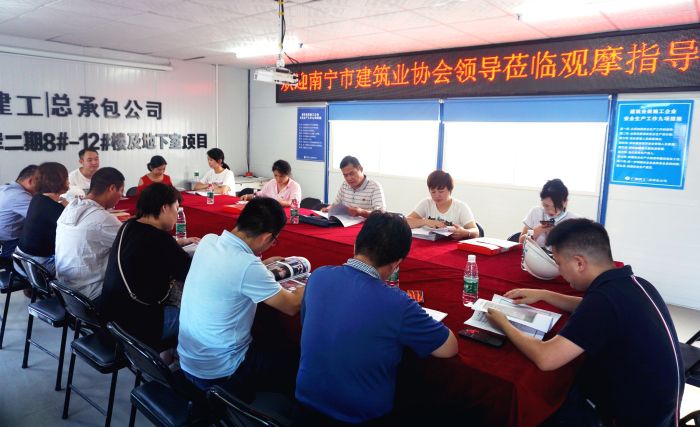 33交流會(huì )現場(chǎng)。謝微旋 攝.jpg