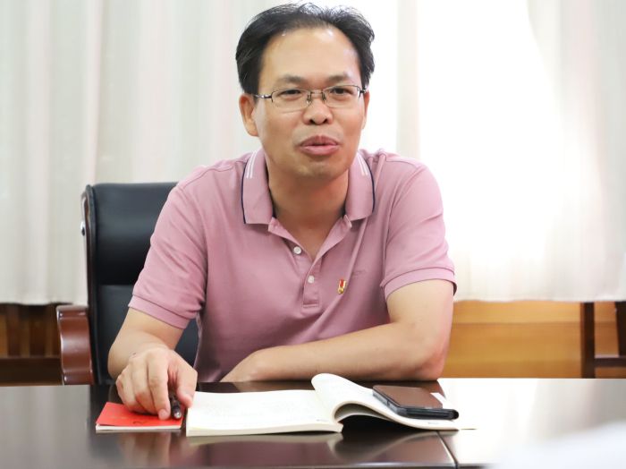 57陳祖訓作講話(huà)。譚龍 攝.jpg