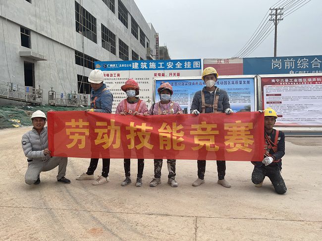 外墻涂料組合影。廖之錠 攝（修圖）.jpg