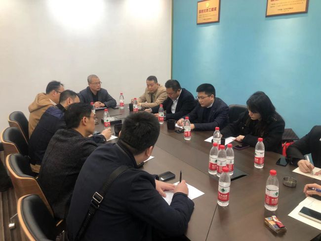 調研會(huì )議現場(chǎng)。白科 攝（修圖）.jpg