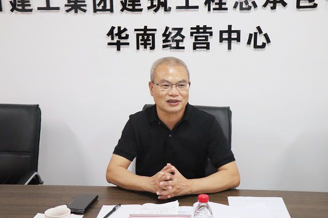 鄧少新在會(huì )上發(fā)言。周煜川 攝（修圖）.jpg